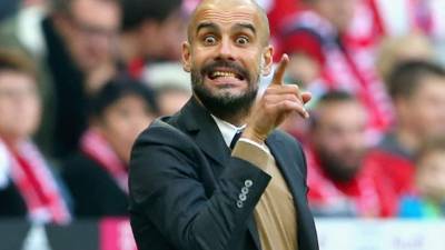El técnico catalán Pep Guardiola reaccionó muy molesto con sus jugadores.