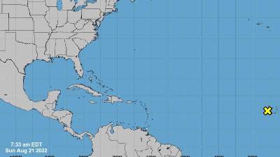 La onda tropical avanza hacia el oeste por el Atlántico con pronóstico de ciclón en los próximos cinco días.