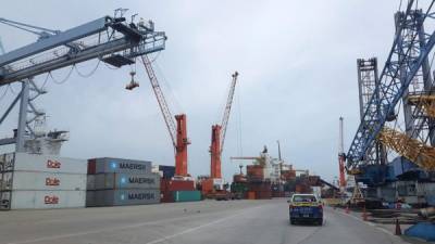 Con la llegada de concesionarias como la Operadora Portuaria Centroamericana (OPC), Honduras ha modernizado sus terminales marítimas.