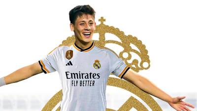 El volante Arda Güler al Real Madrid por seis temporadas.