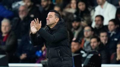 Xavi Hernández sufrió en el banquillo la caída del Barcelona ante Girona.