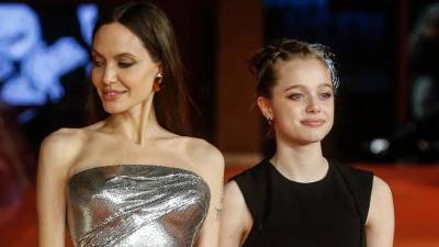 Angelina Jolie y su hija Shilo.