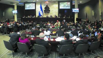 El pleno del Congreso decidirá el martes si procede o no la interpelación del Fiscal General del Estado.