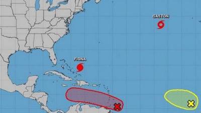 Una onda tropical podría convertirse en tormenta en los próximos días y amenaza el centro del mar Caribe.