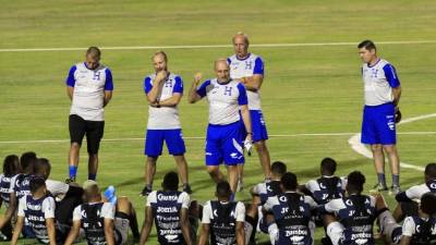 Fabián Coito manda un equipo diferente al mostrado en los juegos anteriores para buscar la victoria sobre Puerto Rico. No pueden fallar por el tema del ranking FIFA.