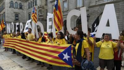 Los catalanes reclaman su independencia de España.
