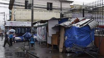 Así está el centro de la ciudad, un desorden total.