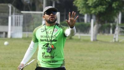 El ahora profesor Emil Martínez no oculta su sentimiento por el Marathón.