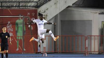 Rubilio celebró con mucha euforia su anotación.