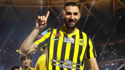 Benzema en su presentación como nuevo jugador del Al Ittihad.