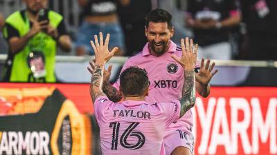 Messi celebrando uno de los goles el finlandés Taylor en la paliza de 4-0 del Inter Miami ante Atlanta United.