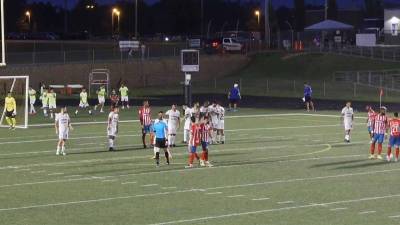 Olimpia y Comunicaciones decepcionaron en el amistoso disputado en Charlotte.