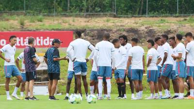 Pedro Troglio le puso fin a sus vacaciones y tomó las riendas del Olimpia, club que comenzó hace una semana sus trabajos de pretemporada. Hoy se dieron muchas curiosidades en el campeón del fútbol hondureño.