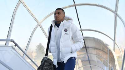 Momento de la llegada de Kylian Mbappé a la ciudad de Madrid.