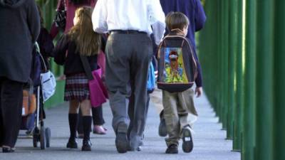 Los padres del menor denunciaron al maestro que agredió al pequeño.