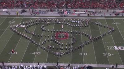 El homenaje comienza con el tributo a 'Superman'.