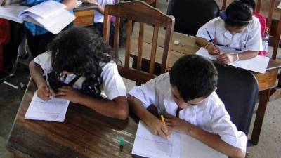 Gracias al Proheco, los niños reciben educación.