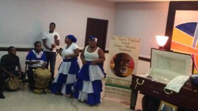 Presentaciones artísticas durante la vela del Serbi.