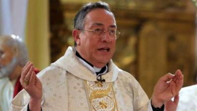 El cardenal de Honduras, Óscar Andrés Rodríguez, recordó a los fieles que la Navidad va más allá de regalos y una cena. Se trata de celebrar la venida de El Salvador.