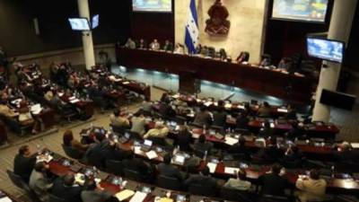 Frente a la Comisión Ordinaria de Presupuesto comparecerán en audiencia pública el presidente del Banco Central de Honduras, Marlon Tábora; el secretario de Finanzas, Wilfredo Cerrato; y la directora de la DEI, Miriam Guzmán.