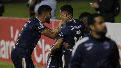 Mauro Ortiez le dio la victoria al Motagua contra el Olimpia en el Clásico capitalino.