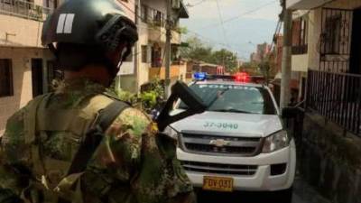 Según la Policía de Medellín, el jugador recibió cuatro impactos de bala, por lo cual fue trasladado a un centro asistencial de urgencia, donde murió por la gravedad de sus heridas. Foto RCN.