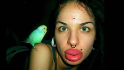 Kristina Rei, la joven con los labios más grandes del mundo.