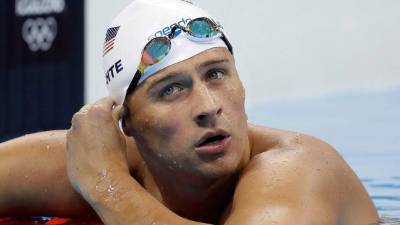 Ryan Lochte pasó tremendo susto en tierras brasileñas.