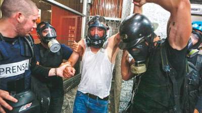 Tomás Guanipa aseguró desde La Candelaria, que hay más de 300 familias en una de las zonas afectadas por los disturbios.