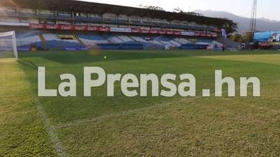 La grama del Morazán luce impecable.