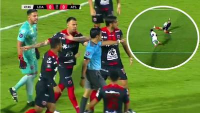 El árbitro hondureño Said Martínez cometió un grave error al pitar un penal que no era a favor del Atlanta United y el perdió el Alajuelense.