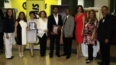 Nidia Manzanares, Siham Zummar, Doris Espinoza, Jackie Rivera, Rolando Rodríguez, Renán Zelaya, Karen Calidonio, María Alex Boesch y José Samara.