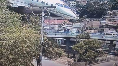 Un avión jet ejecutivo con matrícula de Estados Unidos se accidentó hoy en el aeropuerto Toncontín.