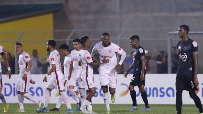 Olimpia venció 2-1 al Honduras Progreso en el estadio Humberto Micheletti.