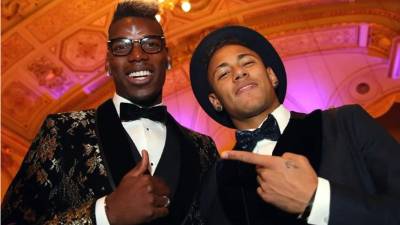 A Neymar le gustaría ver a Pogba en el Barcelona.