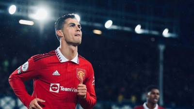 Cristiano Ronaldo le pone fin a la sequía y hace historia al marcar con Manchester United