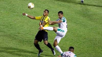 Real España y Platense igualaron 2-2 en el estadio Olímpico.