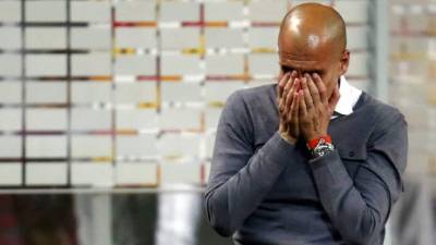 Pep Guardiola llora después de ganar la Copa de Alemania.