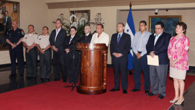 El presidente Lobo se reunió anoche con el Consejo Nacional de Defensa y Seguridad.