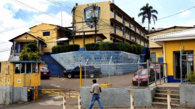 El presidente Juan Orlando Hernández anunció que el cuartel de Casamata, símbolo del decadente poder y corrupción policial, será cerrado y convertido en un megaparque.