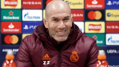Zinedine Zidane en conferencia de prensa en Anfield en la previa del partido. Foto RealMadrid.com