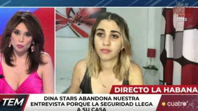 La youtuber Dina Stars fue detenida mientras daba una entrevista en vivo./Twitter.