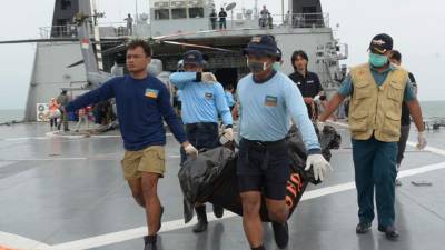El avión fue víctima de las condiciones heladas que hizo que se precipitara al mar.
