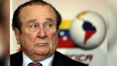 El ex presidente de la Confederación Sudemericana de Fútbol (Conmebol), Nicolás Leoz, falleció este miércoles en un sanatorio privado de Asunción.