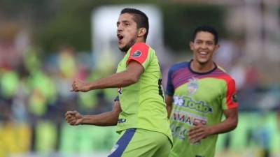 El delantero Juan Ramón Mejía fue la figura del partido al marcar un doblete. Foto David Romero.