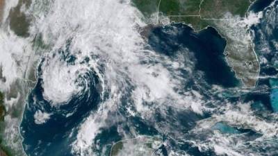 'Ana' se formó el sábado como tormenta subtropical, pero este domingo hizo la transición a tormenta tropical. Imagen: NOAA
