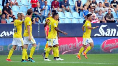 El Cádiz ganó de visita al Málaga con un gol del hondureño Antony 'Choco' Lozano.