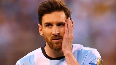 Argentina's forward Lionel Messi reacts during the Russia 2018 World Cup round of 16 football match between France and Argentina at the Kazan Arena in Kazan on June 30, 2018. / AFP PHOTO / Roman Kruchinin / RESTRICTED TO EDITORIAL USE - NO MOBILE PUSH ALERTS/DOWNLOADS