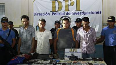 La detención de la banda fue a las 4:30 pm.