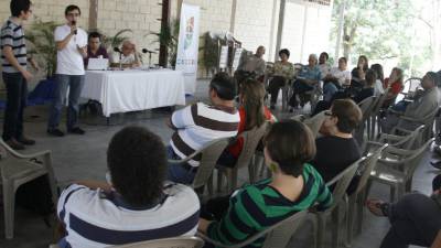 Periodistas y autoridades eclesiales intercambiaron ideas y opiniones.